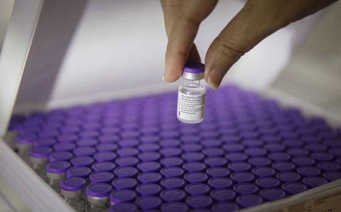 FDA e aprovon: Vaksina Pfizer do te perdoret edhe per adoleshentet